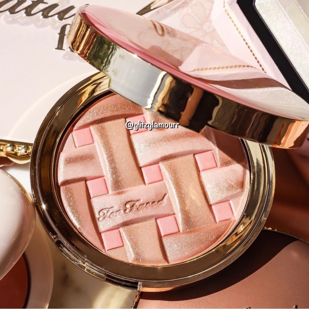 🥧Too Faced Sweetie Pie Radiant Matte Bronzer🥧